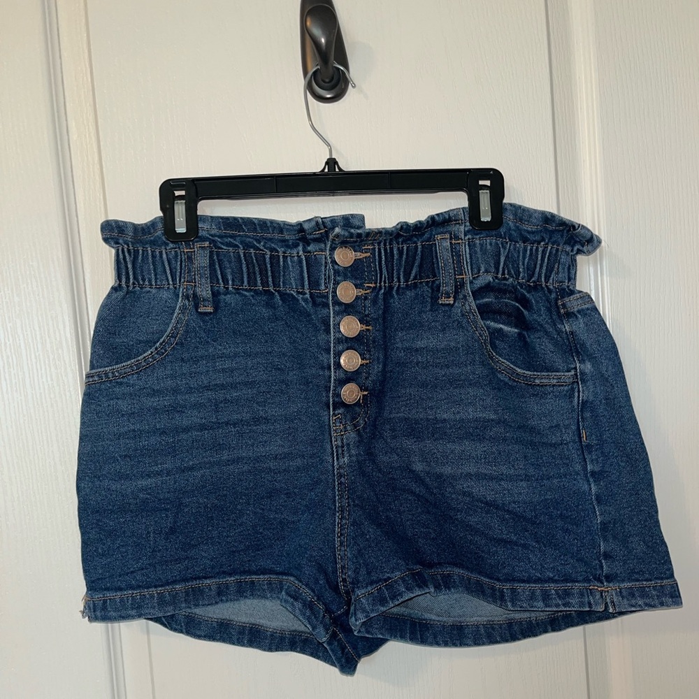 Elastic Waist Jean Shorts